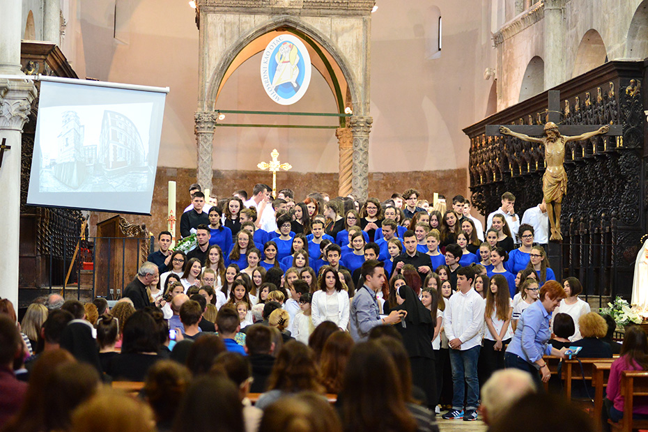 Natjecanje zborova u katedali sv. Stošije