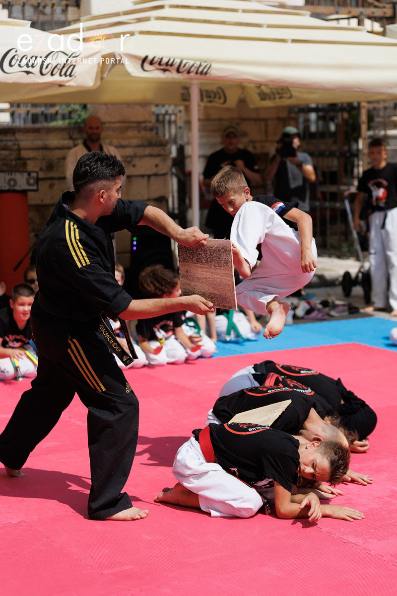 Spektakularna Taekwondo prezentacija na Narodnom trgu