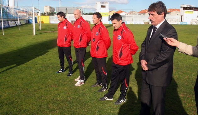 Zadar, 090112.Nogometni stadion Stanovi, prvo okupljanje nogometasa Zadra prije pocetka zimskih priprema i drugog djela HNL-a.Na fotografiji: Josip Bajlo sportski direktor NK Zadra pozdravio je igrace i zazelio im srecu u nastavku prvenstva.Foto: Andri