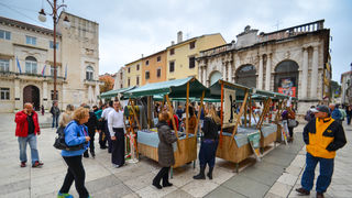 Narodni trg: Sajam udruga, foto: Marin Pitton Narodni trg: Sajam udruga, foto: Marin Pitton