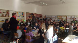 “Beštije” posjetile OŠ Šimuna Kožičića Benje “Beštije” posjetile OŠ Šimuna Kožičića Benje