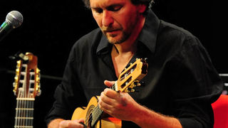 Zadar, .24.07.2012. snimio: Nenad Marčev
Brasil acoustic
Magda Mendes – vokal
Marcelo Godoy – vokal & akustična gitara
Nelson Latif – cavaquinho & akustična gitara
Gosti:
Renato Švorinić, bas,
Jadran Dučić Čićo, bubnjevi
Nebojša, ha Zadar, .24.07.2012. snimio: Nenad Marčev
Brasil acoustic
Magda Mendes – vokal
Marcelo Godoy – vokal & akustična gitara
Nelson Latif – cavaquinho & akustična gitara
Gosti:
Renato Švorinić, bas,
Jadran Dučić Čićo, bubnjevi
Nebojša, ha