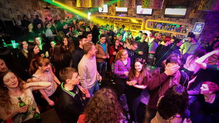 Mjesni Odbor u Maraschino Baru. Foto: Iva Perinčić Mjesni Odbor u Maraschino Baru. Foto: Iva Perinčić