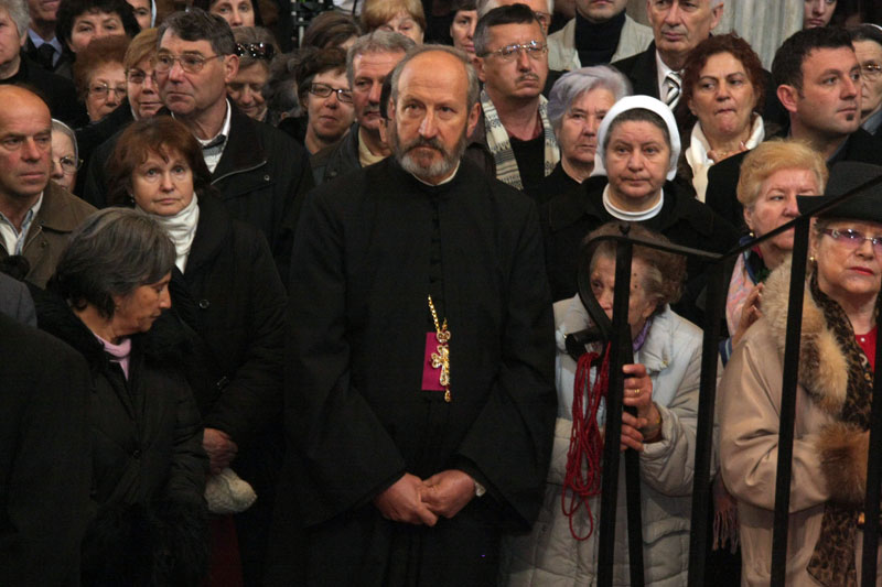 Posljednji ispraćaj nadbiskupa Marijana Oblaka