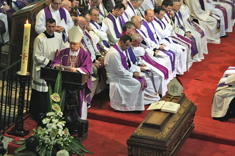 Posljednji ispraćaj nadbiskupa Ivana Prenđe (foto: Marin Gospić)