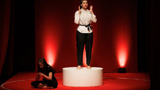 Igrajmo se: Zabranjeno mlađima od 15 strana A