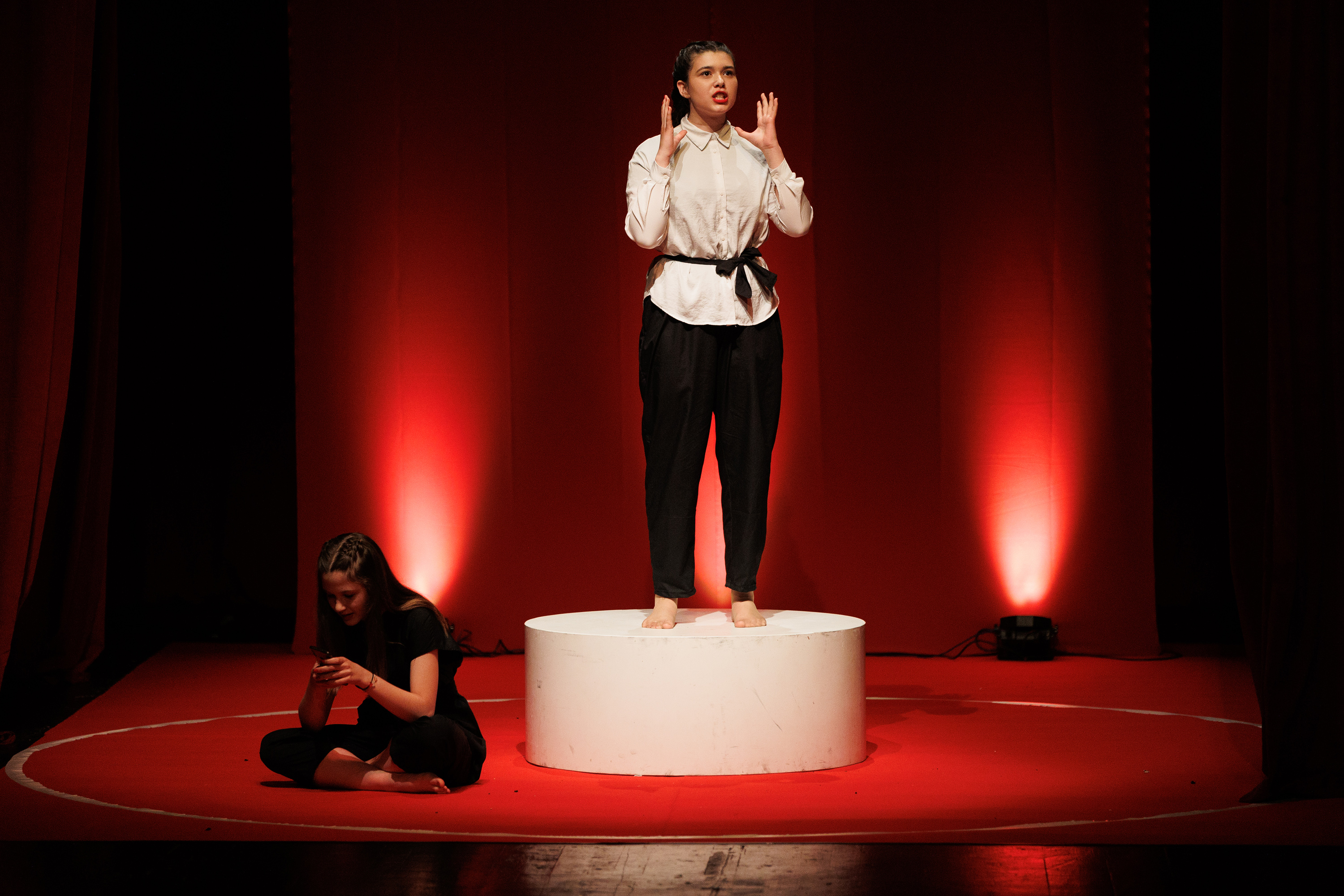 Igrajmo se: Zabranjeno mlađima od 15 strana A