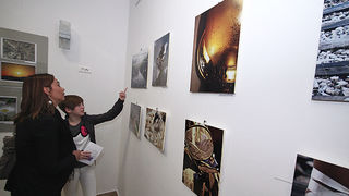 Izložba fotografija Anđele Horvat (foto: Saša Čuka) Izložba fotografija Anđele Horvat (foto: Saša Čuka)