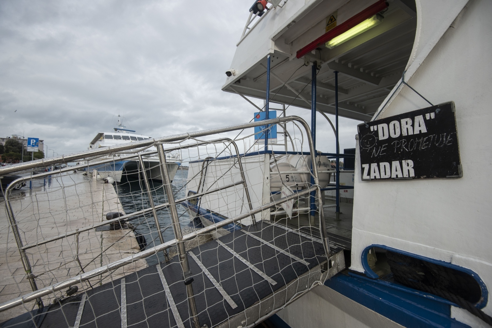 Katamaranske i brodske linije i dalje u prekidu sa zadarskim otocima Katamaranske i brodske linije i dalje u prekidu sa zadarskim otocima