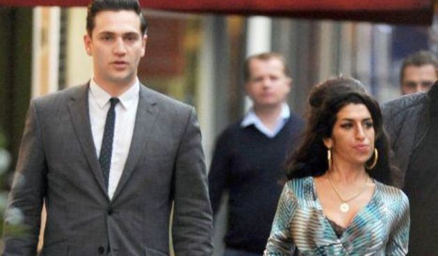 Reg Traviss i Amy Winehouse, foto: thehollywoodgossip.com