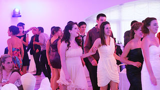 Maturalna večer gimnazije Franjo Petrić (foto:Saša Čuka) Maturalna večer gimnazije Franjo Petrić (foto:Saša Čuka)