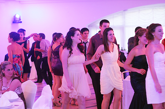 Maturalna večer gimnazije Franjo Petrić (foto:Saša Čuka) Maturalna večer gimnazije Franjo Petrić (foto:Saša Čuka)