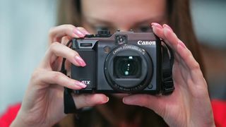 U Hypo centru održan je Canon Summer Party, a posjetitelji su imali priliku isprobati nove modele Canon foto aparata i dodatne opreme U Hypo centru održan je Canon Summer Party, a posjetitelji su imali priliku isprobati nove modele Canon foto aparata i dodatne opreme