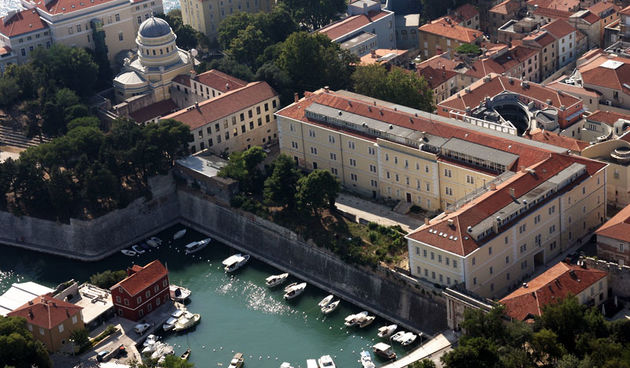 Zadar, uvala Foša i Pomorska škola