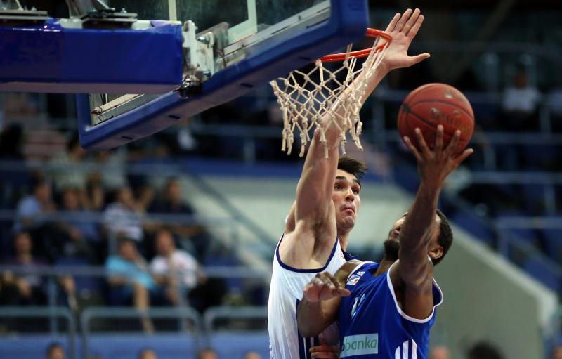 U KC Drazen Petrovic odigrana utakmica poluzavrsnice doigravanja KK Cibona – KK Zadar 87-81. Photo: Slavko Midzor/PIXSELL U KC Drazen Petrovic odigrana utakmica poluzavrsnice doigravanja KK Cibona – KK Zadar 87-81. Photo: Slavko Midzor/PIXSELL