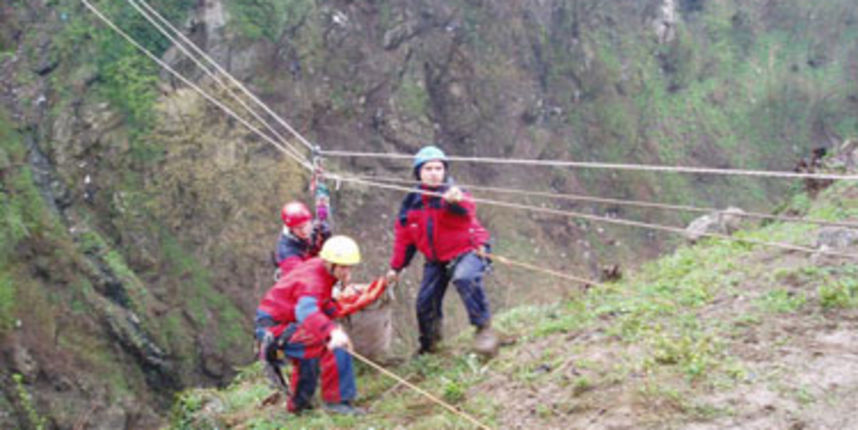 Akcija spašavanja (Foto: HTV) Akcija spašavanja (Foto: HTV)