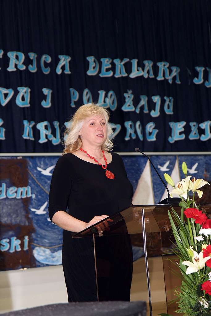 OŠ Smiljevac: Obilježena 50. godina Deklaracije o nazivu i položaju hrvatskoga jezika OŠ Smiljevac: Obilježena 50. godina Deklaracije o nazivu i položaju hrvatskoga jezika