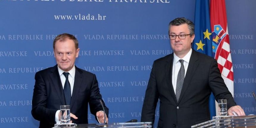 Nakon sastanka premijer Oreskovic i predsjednik Tusk dali su izjave za medije. Photo: Patrik Macek/PIXSELL Nakon sastanka premijer Oreskovic i predsjednik Tusk dali su izjave za medije. Photo: Patrik Macek/PIXSELL