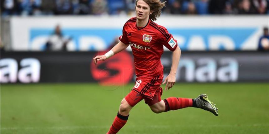 Tin Jedvaj, foto: Hina Tin Jedvaj, foto: Hina