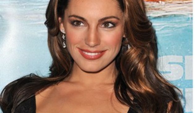 Kelly Brook ( Tportal.hr)