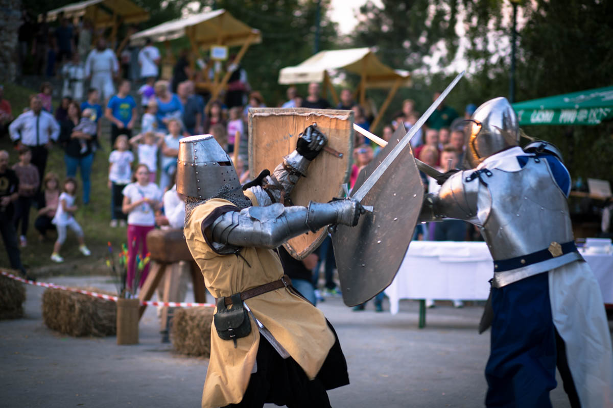 Spektakularnim Streličarskim turnirom “Put ratnika” završio Vikend na Dubovcu Spektakularnim Streličarskim turnirom “Put ratnika” završio Vikend na Dubovcu