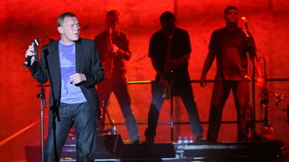 Zadar, 310711.
Britanska reggae grupa UB40 odrzala je koncet pred mnogobrojnom publikom na zadarskom Forumu.
Foto: Vladimir Ivanov / CROPIX Zadar, 310711.
Britanska reggae grupa UB40 odrzala je koncet pred mnogobrojnom publikom na zadarskom Forumu.
Foto: Vladimir Ivanov / CROPIX