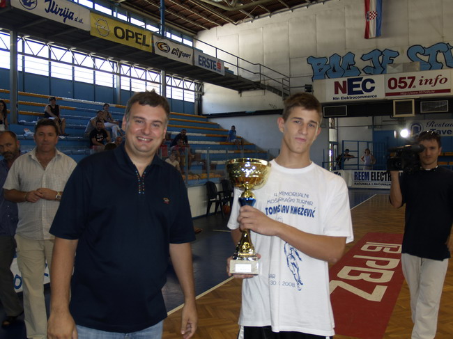 Podjela pehara i medalja, 4. Memorijalni turnir “Tomislav Knezevic”, Zadar 30.8.2008.