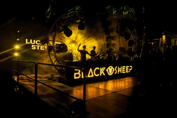 Drugog dana Blacksheep Festivala u Aquarius klubu na Zrću nastupili su Lucas&Steve. Foto: Goran Telak