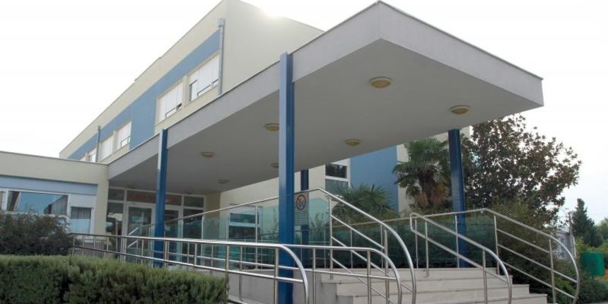 KBC Firule, ministar Sinisa Varga u posjetu odjelu Onkologije povodom nabave novog aparata od cetiri milijuna kuna za snimanje tumora KBC Firule, ministar Sinisa Varga u posjetu odjelu Onkologije povodom nabave novog aparata od cetiri milijuna kuna za snimanje tumora