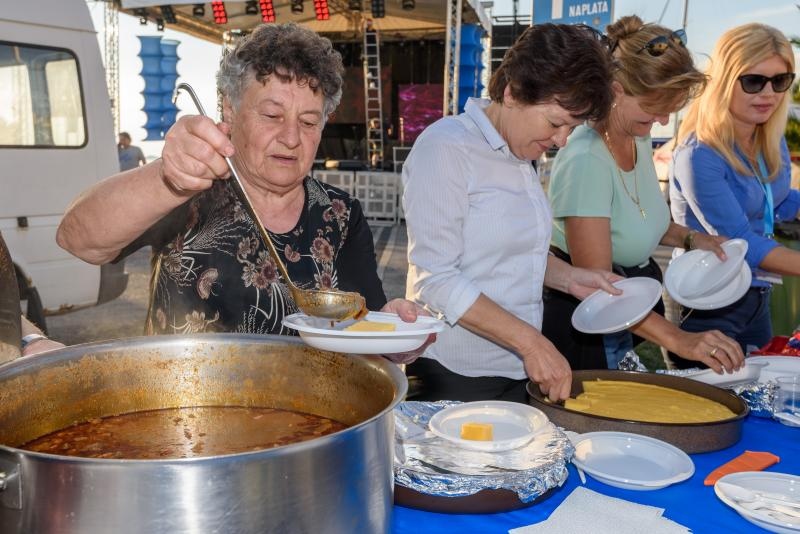 Svečano otvoren 11. biogradski Gastro stol. Photo. Dino Stanin/PIXSELL Svečano otvoren 11. biogradski Gastro stol. Photo. Dino Stanin/PIXSELL