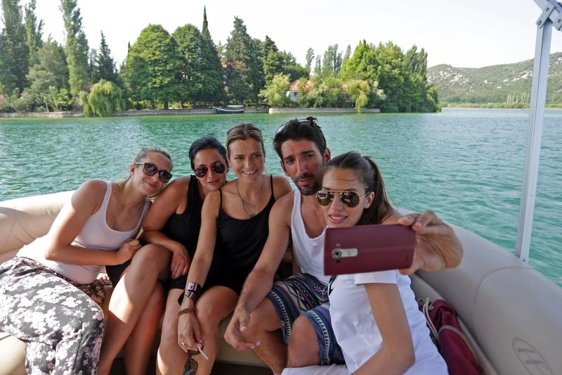 NP Krka: Poznati uživali na izletu u Nacionalnom parku Krka, Photo: Borna Filic/PIXSELL