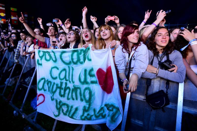 25.06.2013., Zagreb – INmusic festival na zagrebackom jezeru Jarun unatoc losem vremenu okupio je veliki broj posjetitelja. Nastup benda Arctic Monkeys. Photo: Marko Prpic/PIXSELL