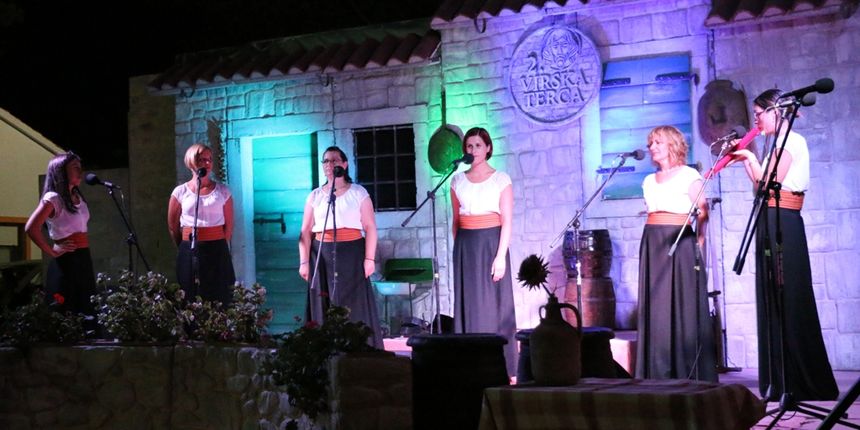 Osam klapa nastupilo na klapskoj manifestaciji “Virska terca” Osam klapa nastupilo na klapskoj manifestaciji “Virska terca”