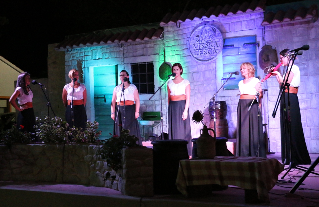 Osam klapa nastupilo na klapskoj manifestaciji “Virska terca” Osam klapa nastupilo na klapskoj manifestaciji “Virska terca”