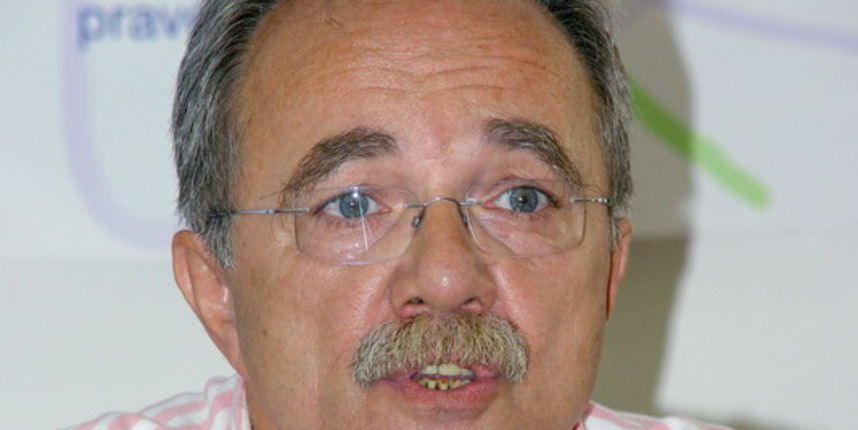 Pressica HNS-a povodom predstavljanja knjige Radmira Čačića
Damir Mišlov Pressica HNS-a povodom predstavljanja knjige Radmira Čačića
Damir Mišlov