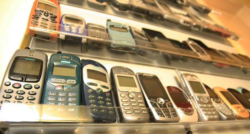 stari mobitel mobiteli stari mobitel mobiteli