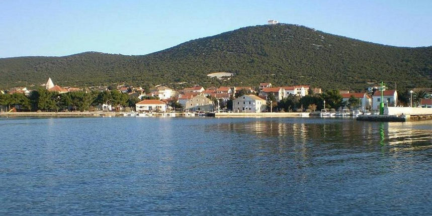 Otok Ist – Uvala široka (Foto:otokist.mojblog.hr)