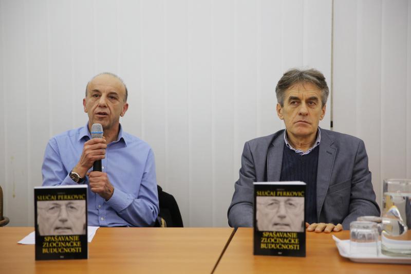 15.01.2014., Zadar – Predstavljanje knjige “Slucaj Perkovic: spasavanje zlocinacke buducnosti” prof. dr. sc. Josipa Jurcevica u znanstvenoj knjiznici. Photo: Filip Brala/PIXSELL 15.01.2014., Zadar – Predstavljanje knjige “Slucaj Perkovic: spasavanje zlocinacke buducnosti” prof. dr. sc. Josipa Jurcevica u znanstvenoj knjiznici. Photo: Filip Brala/PIXSELL