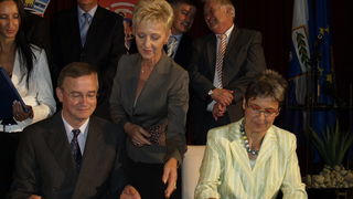 Potpis ugovora za Luku Zadar 7.rujna 2007, Arsenal Zadar Potpis ugovora za Luku Zadar 7.rujna 2007, Arsenal Zadar