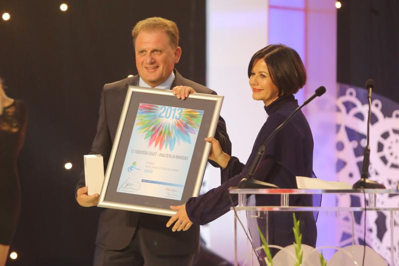 25.10.2013., Zadar – U Falkensteiner hotelu u Punta Skali dodjeljene su nagrade “Covjek – kljuc uspjeha u turizmu”. Svecanosti su prisustvovali premijer Zoran Milanovic te ministri Darko Lorencin i Gordan Maras te brojni drugi uvazeni gosti. Photo: Fili