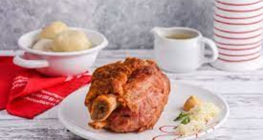 svinjska koljenica, svinjetina, svečani ručak svinjska koljenica, svinjetina, svečani ručak