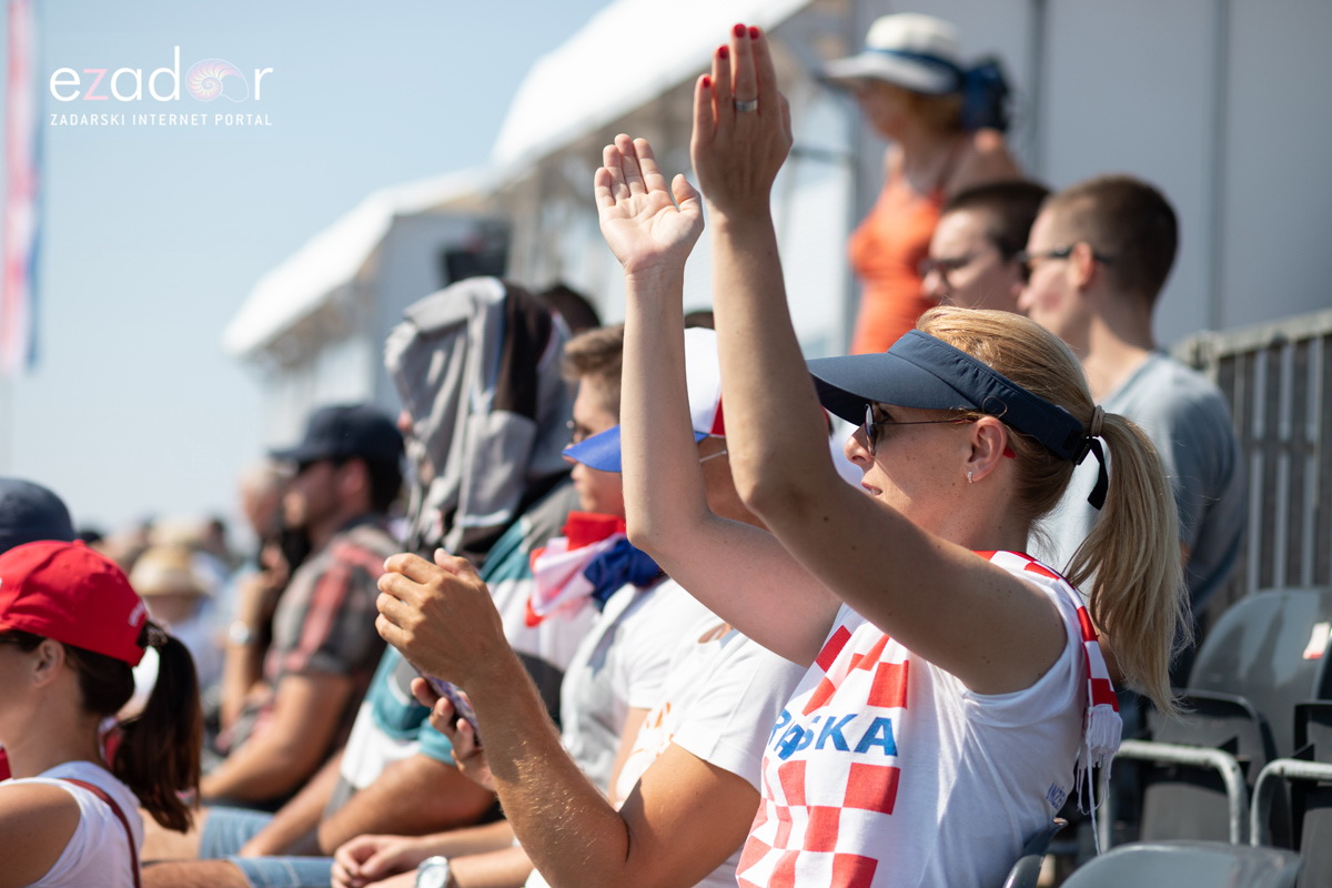 Davis Cup: Vruća navijačka atmosfera u meču Ćilića i Querreya