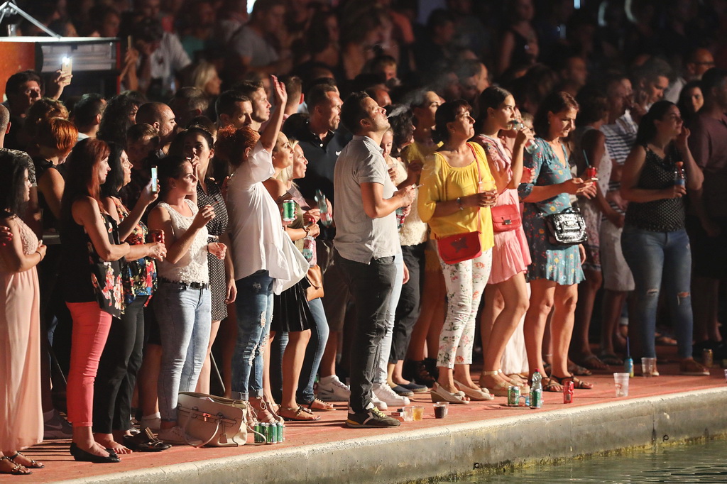 Halid Bešlić maestralno zaključio koncertnu sezonu u Biogradu na Moru