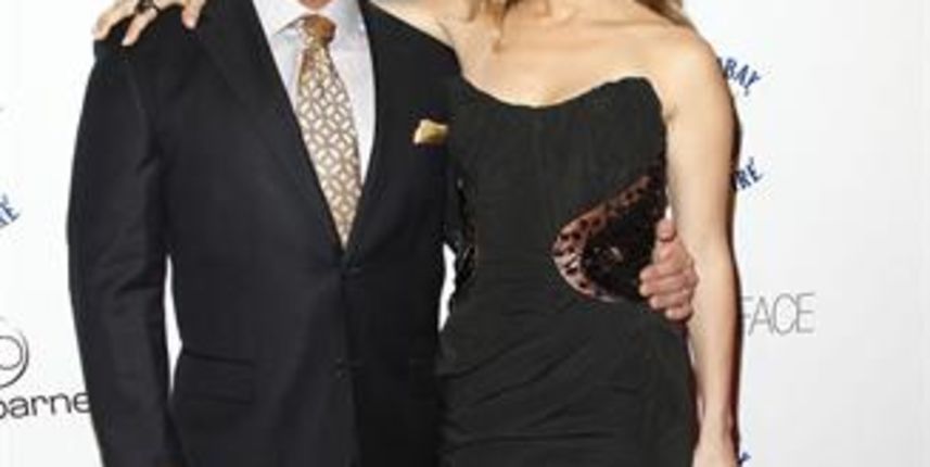 JLo u prekratkoj minici pokazala sjajne noge (Tportal.hr) JLo u prekratkoj minici pokazala sjajne noge (Tportal.hr)