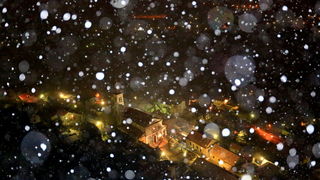 Klis, 101212. 
Ciklona Simenka je veceras donijela Snijeg nadomak Splita svega 4km zracne linije od Splita.
Na slici Snijeg na Klisu.
Foto: Zvonimir Barisin / CROPIX