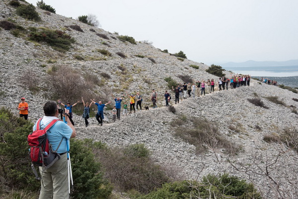 Drugi Planinarski pohod “Hajdemo do Vrane” 2. travnja 2016. Foto: Vinko Pešić