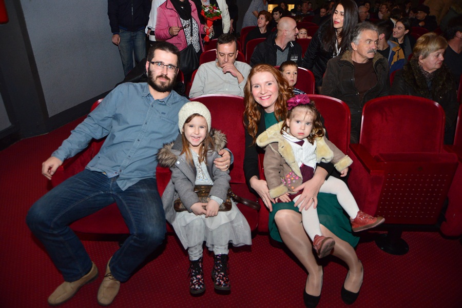 Premijera predstave “U sjeni” udruge “Igrajmo se” Premijera predstave “U sjeni” udruge “Igrajmo se”