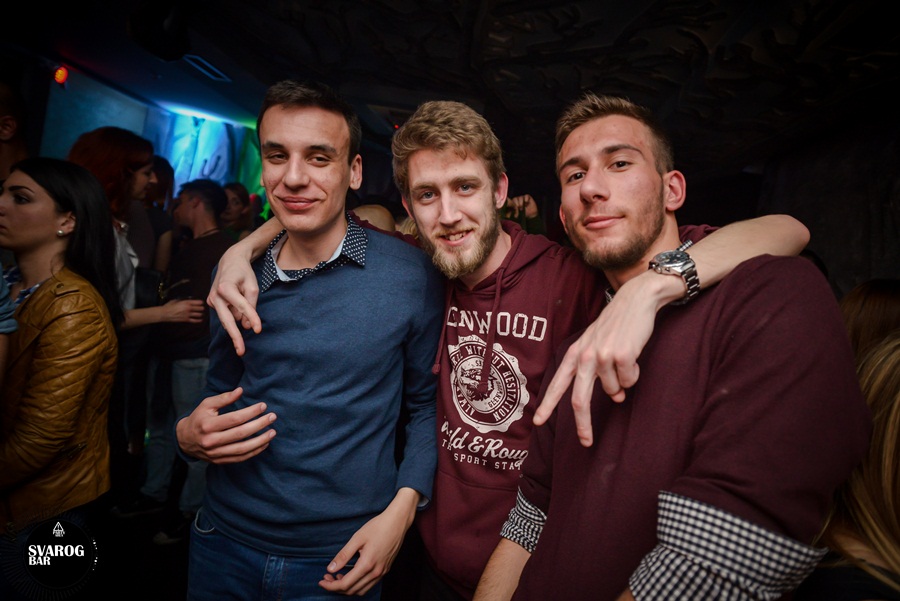 Subotnji party u Svarog baru