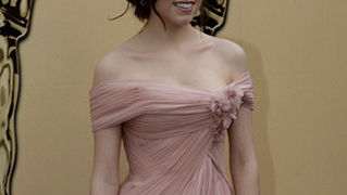 82. Red Carpet Oscara (oscar.go.com)