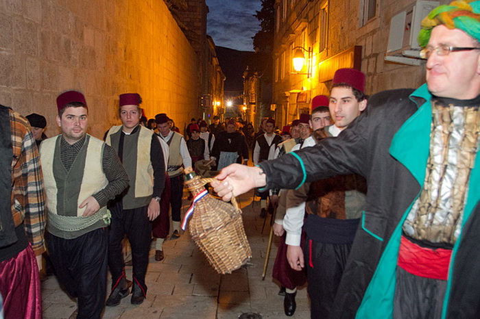 Paški karneval 2012, Foto: Leo Banić